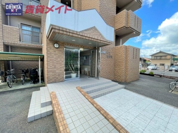 富田浜駅 徒歩5分 1階の物件外観写真